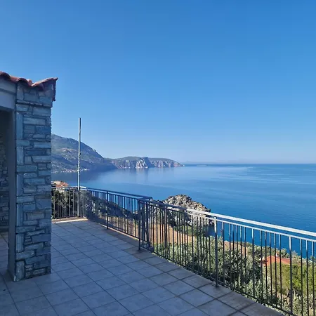Aegean Balcony Apartment Akhladheri